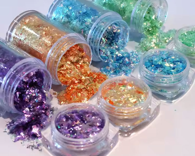 TCF06 Chameleon Flakes Duochrome Eyeshadow